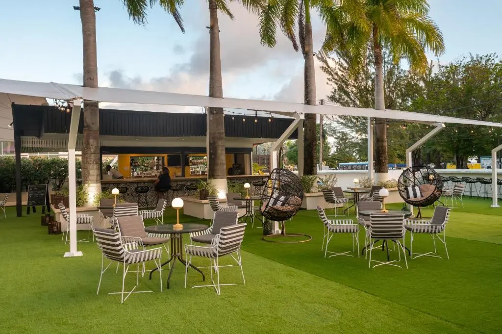 tylish outdoor dining area at The Rockley featuring comfortable seating