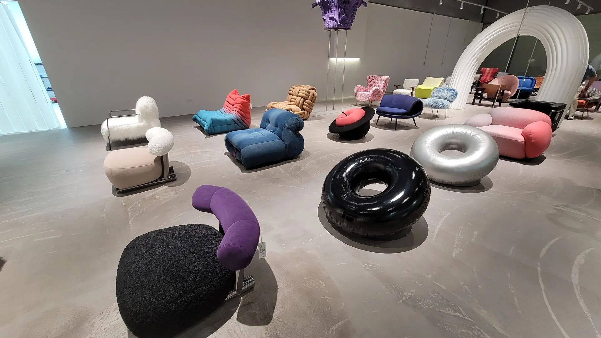 China Loose Furniture Factory – Production Workshop Factory workshop in China producing loose furniture components