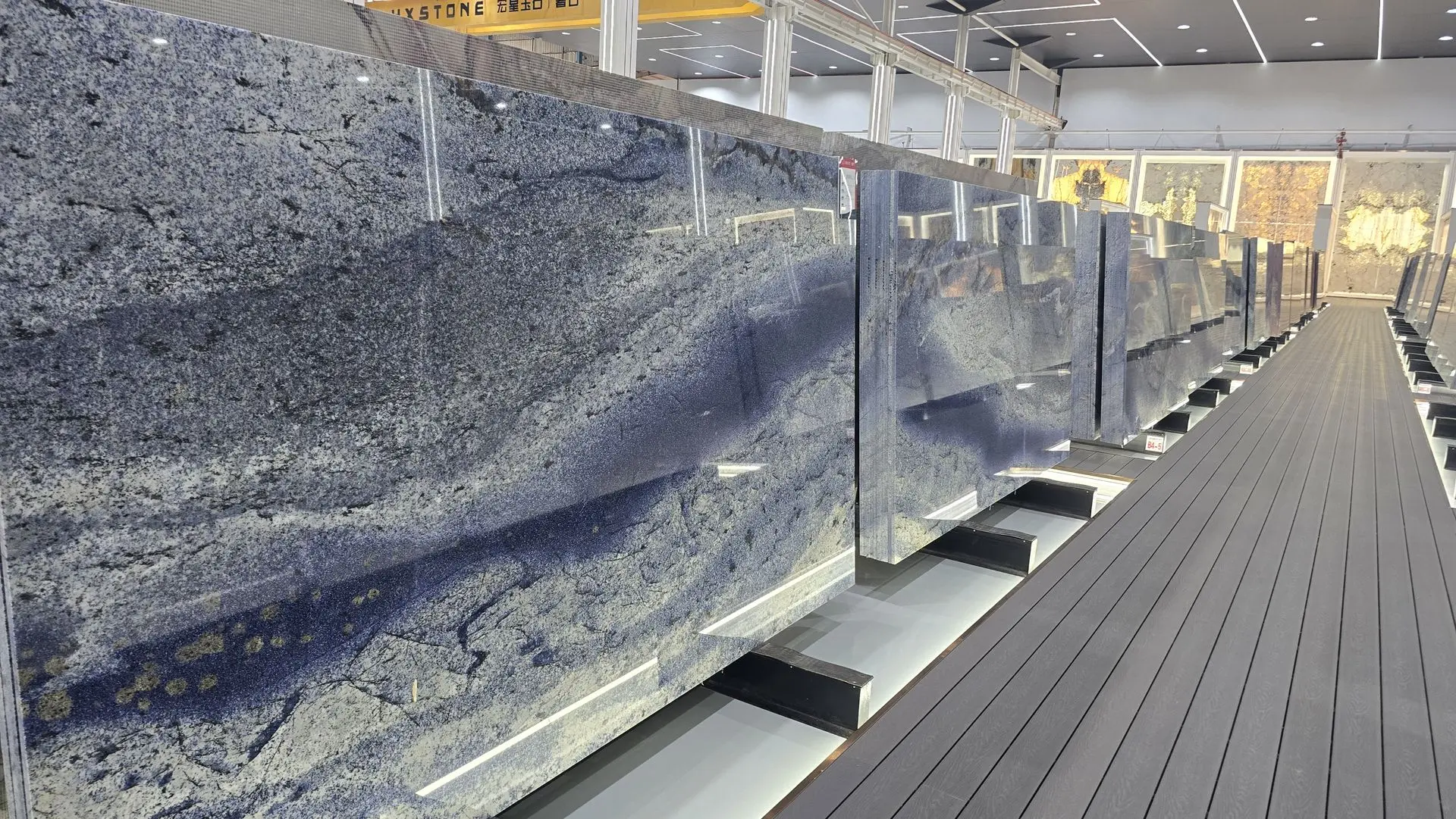 Yunfu stone slabs showroom in China material sourcing for natural granite and marble