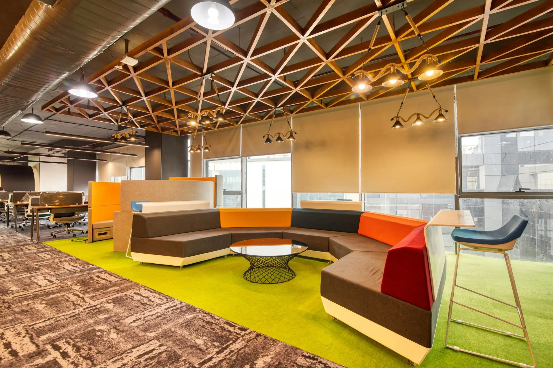 China office furniture collaborative seating and breakout workspace