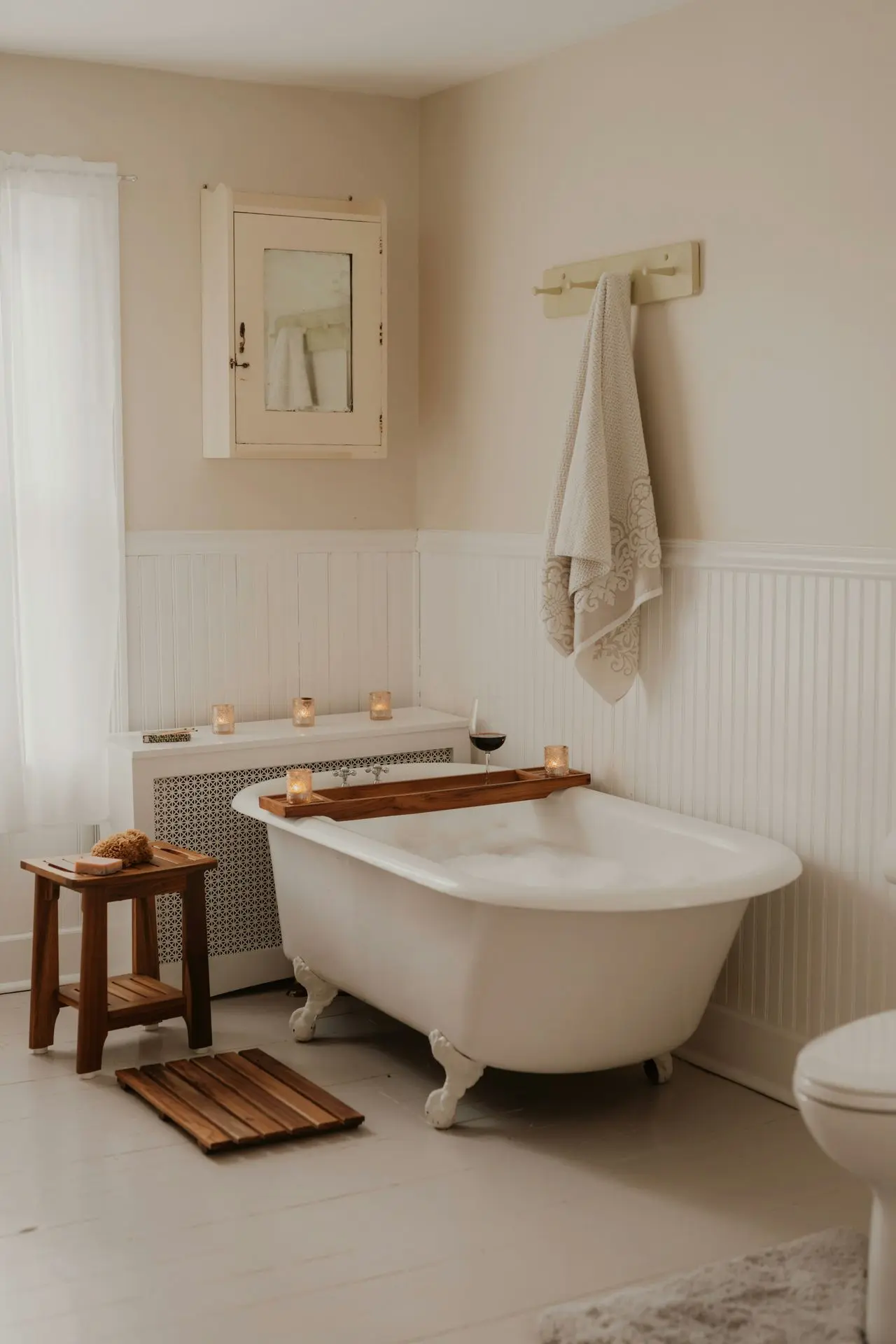 Traditional Cast Iron Bathtub Material for Elegant Bathrooms Classic cast iron clawfoot bathtub showcasing timeless bathtub material design