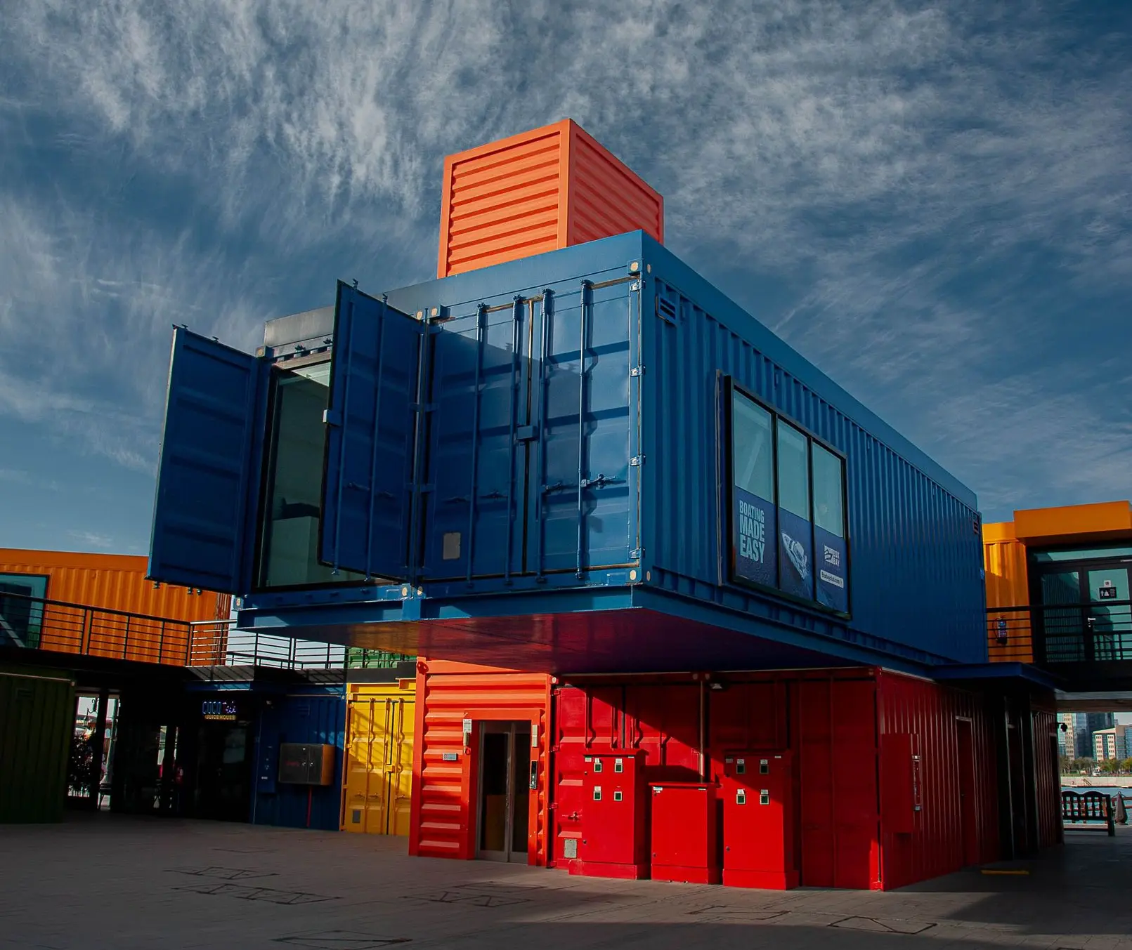 China container house with stacked modular units for shipping