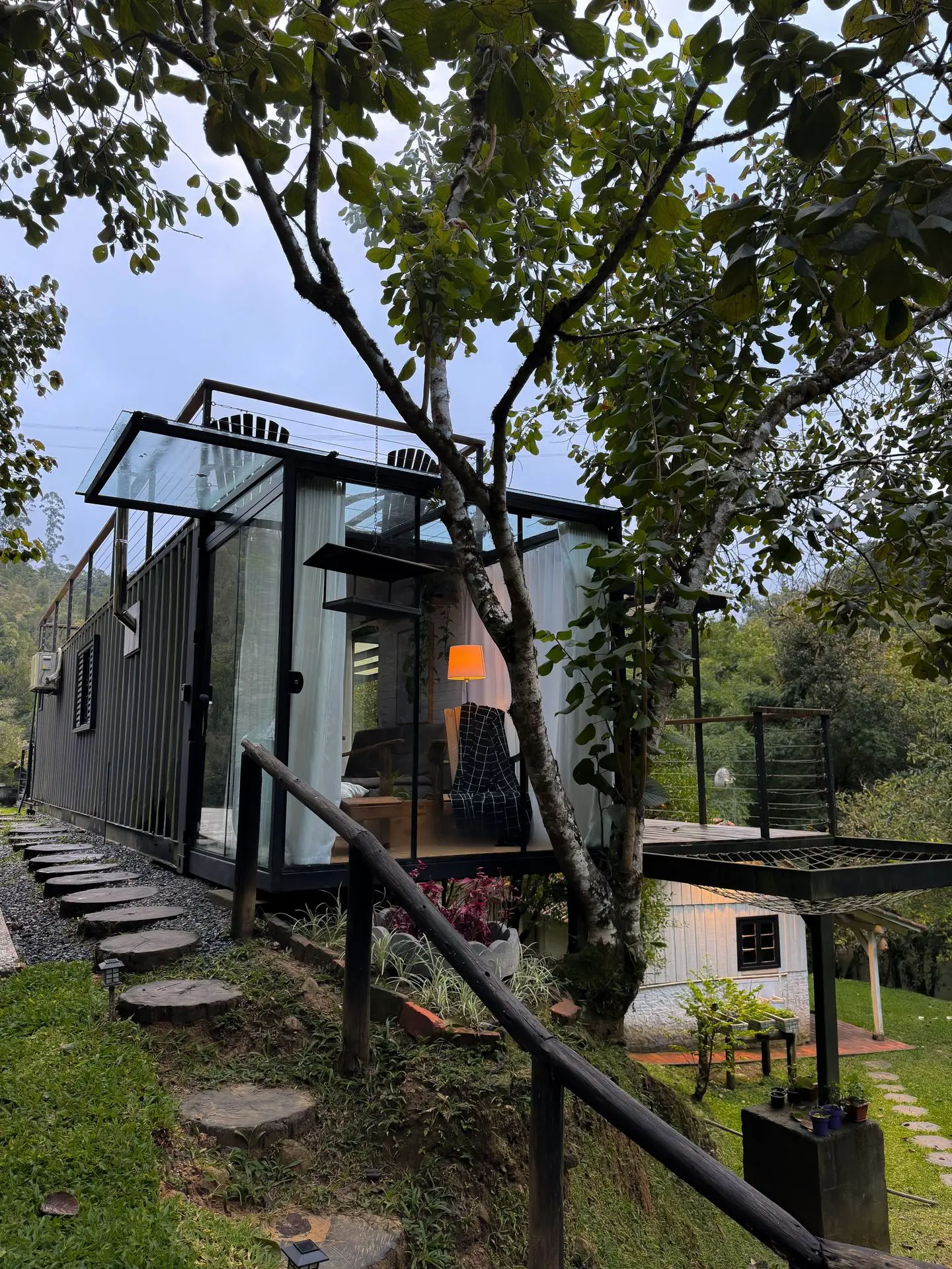 Customized China container house for residential projects