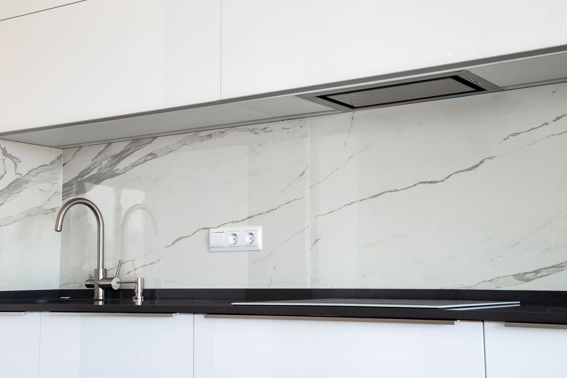 Modern kitchen with a stylish quartz countertop